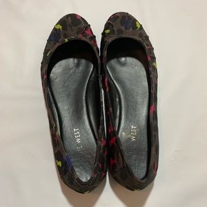 Colorful leopard print flats